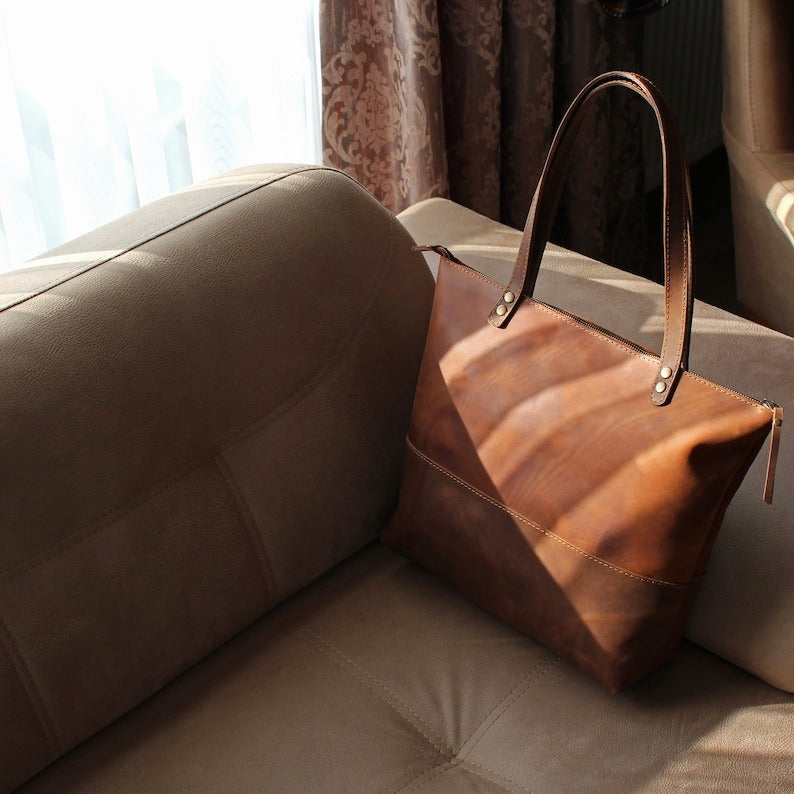 VT LEATHER TOTE FOR WOMEN