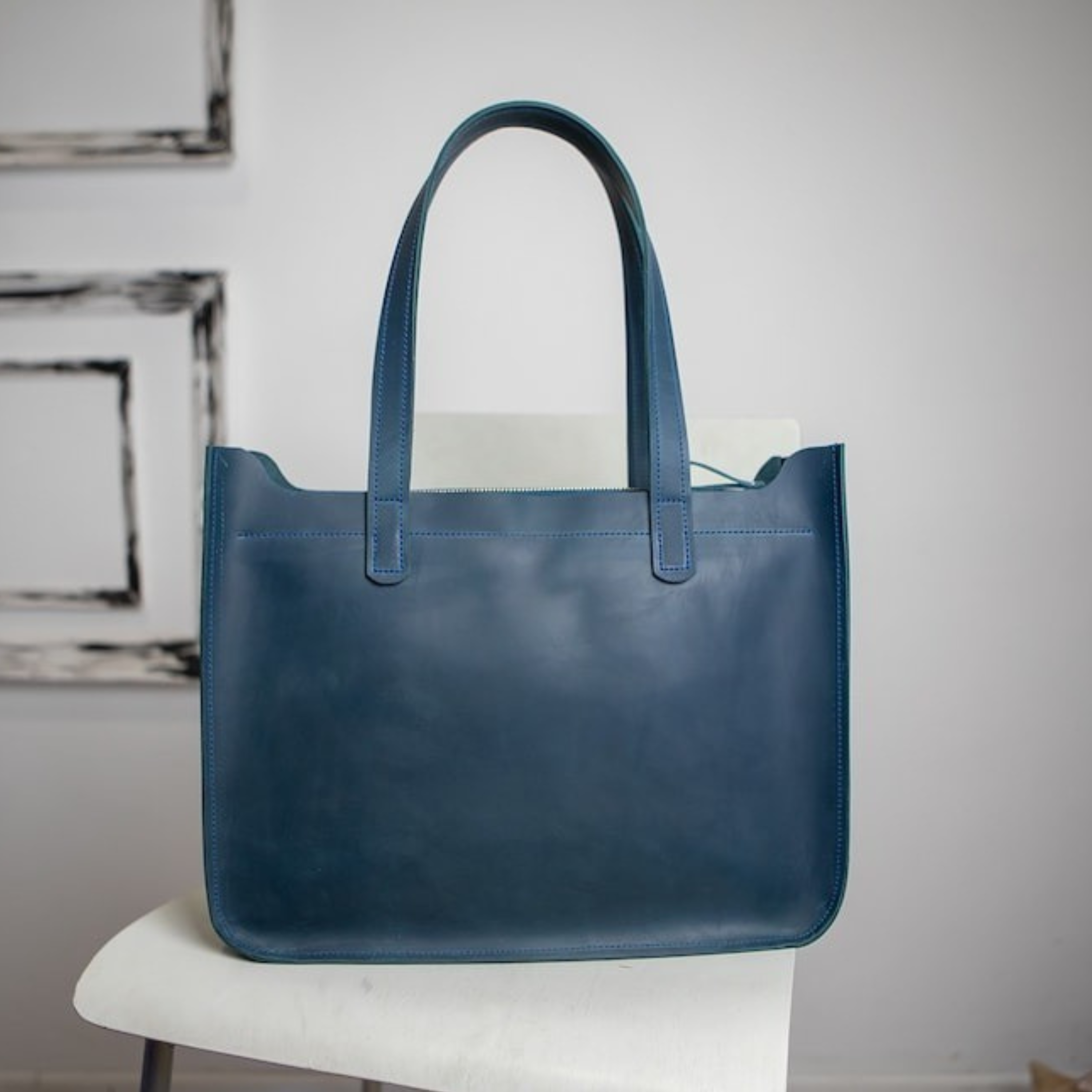 VT LEATHER TOTE FOR WOMEN