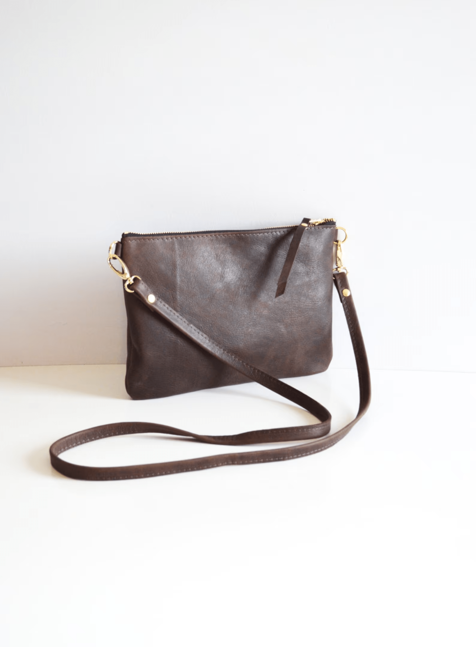 Kinnoti 100% Genuine Leather Sling Bag For Women