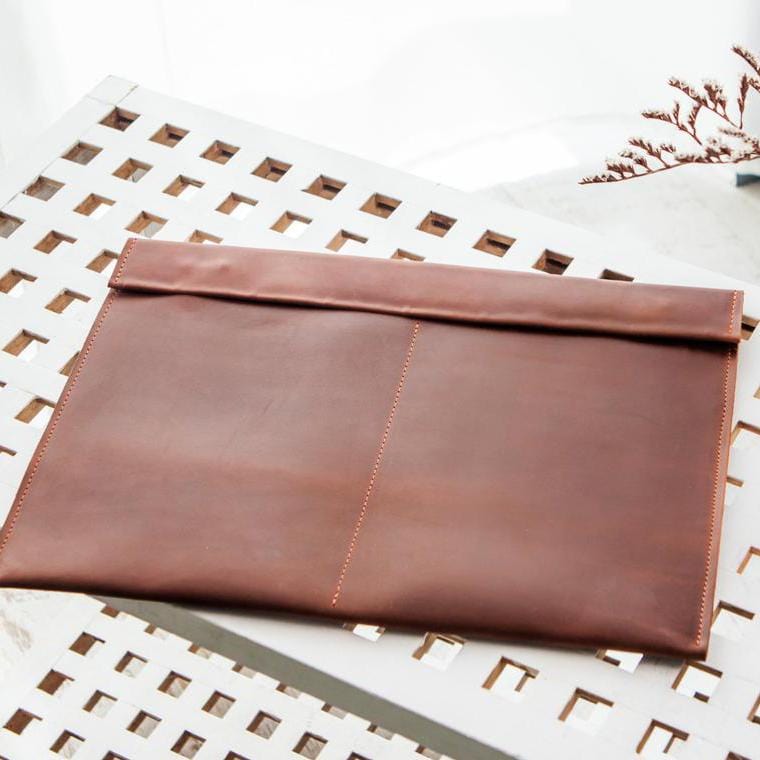 kinnoti 2 Button Leather Laptop Sleeve