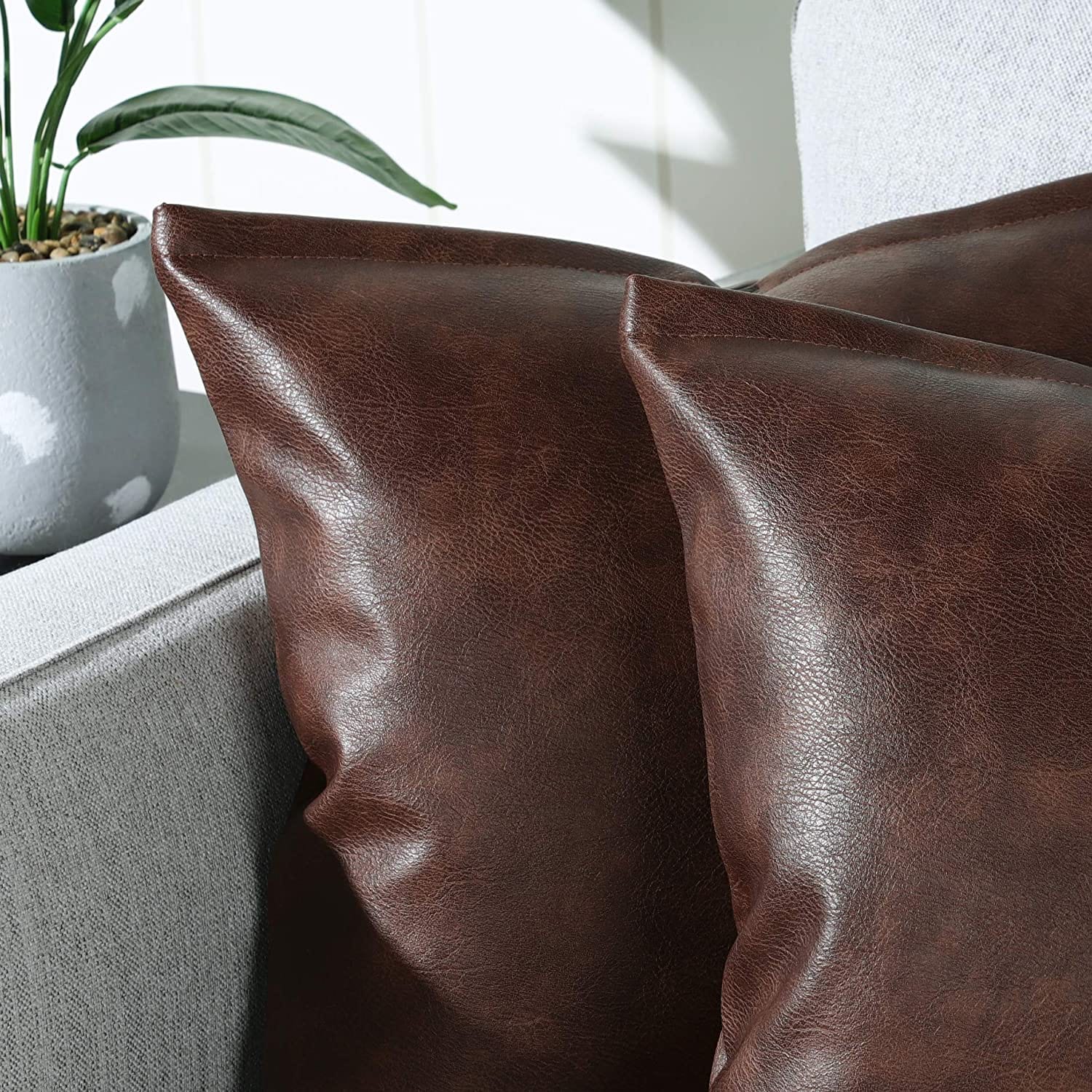 kinnoti Brown cushion cover