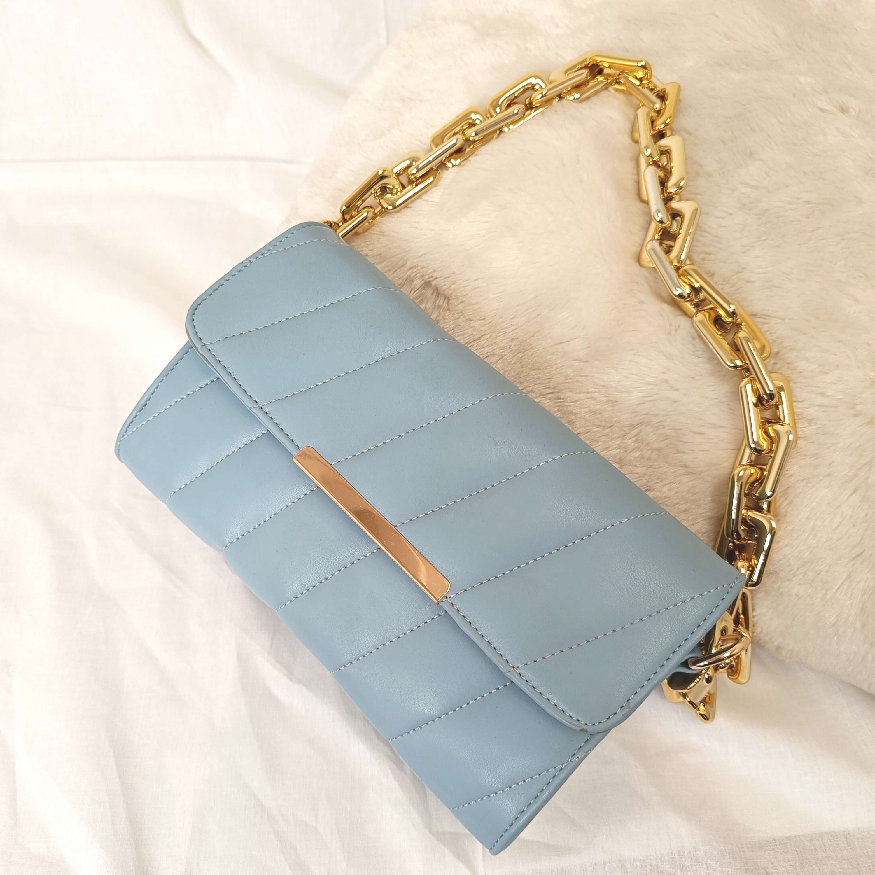 kinnoti Flap Gold Plated Shoulder Bag