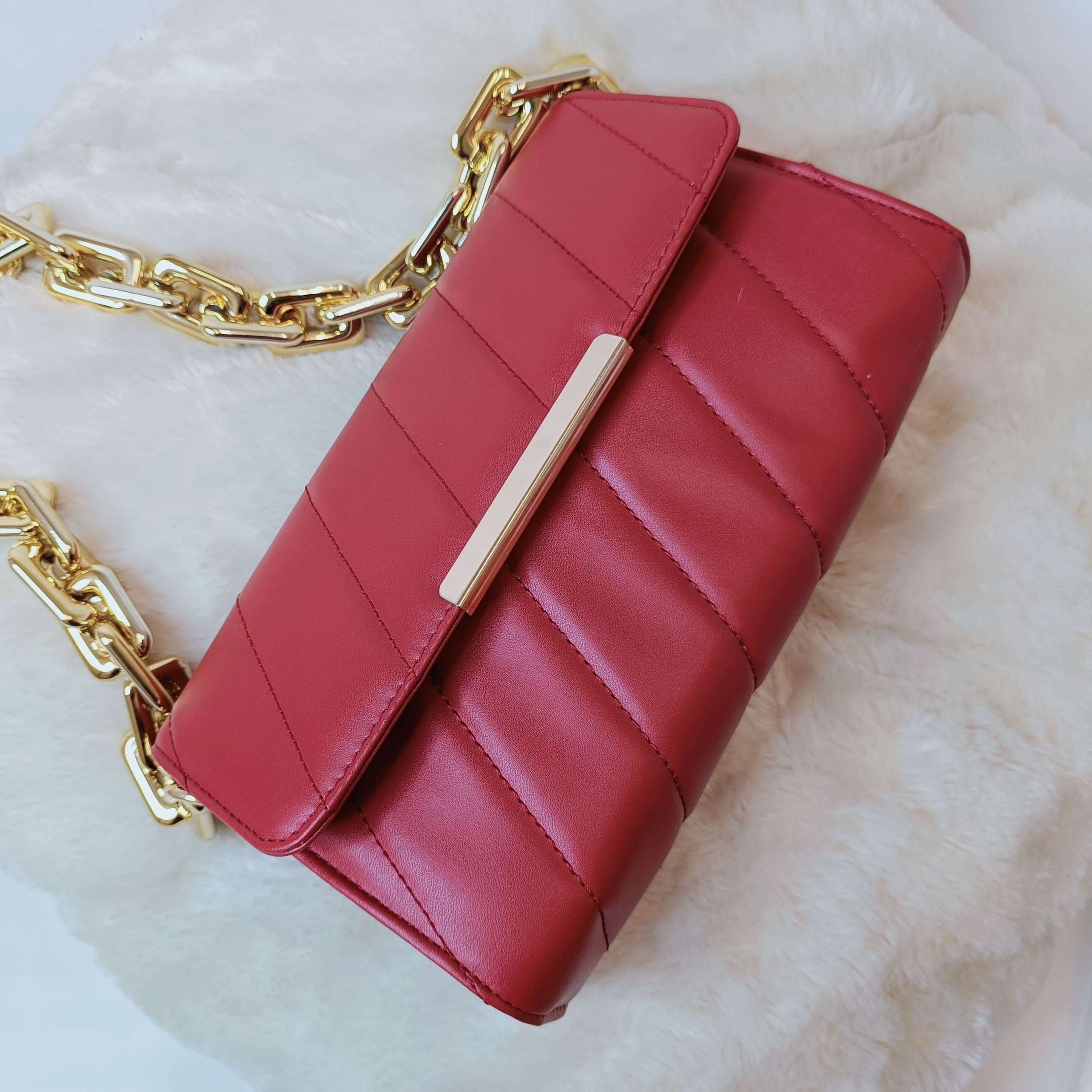 kinnoti Flap Gold Plated Shoulder Bag