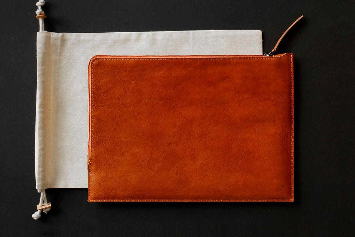 kinnoti Slim Leather Laptop Sleeve