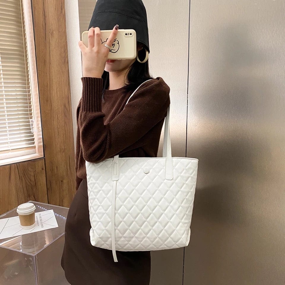 kinnoti White Quilted Vegan Leather Tote Bag