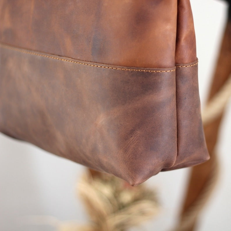 VT LEATHER TOTE FOR WOMEN