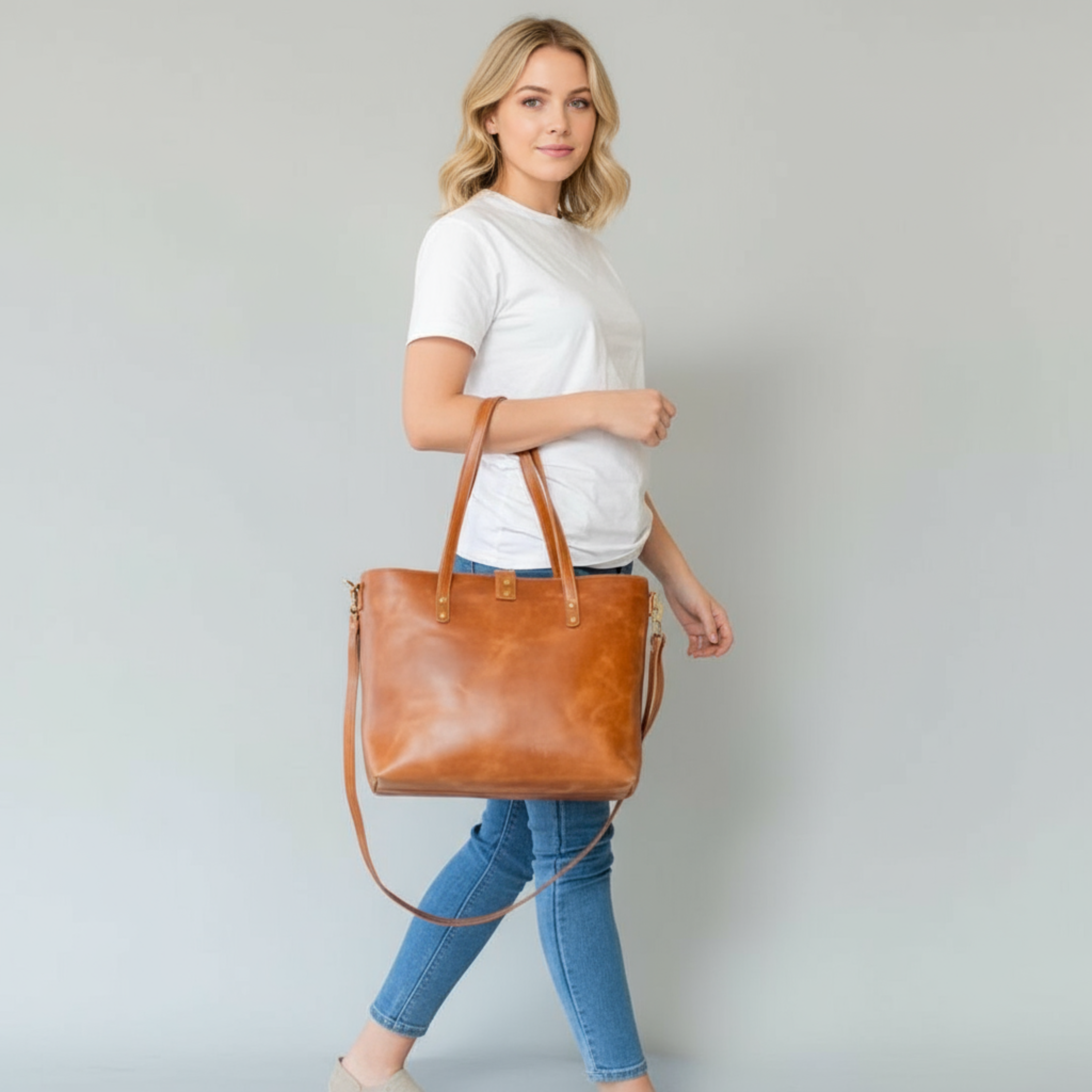 VT LEATHER TOTE FOR WOMEN