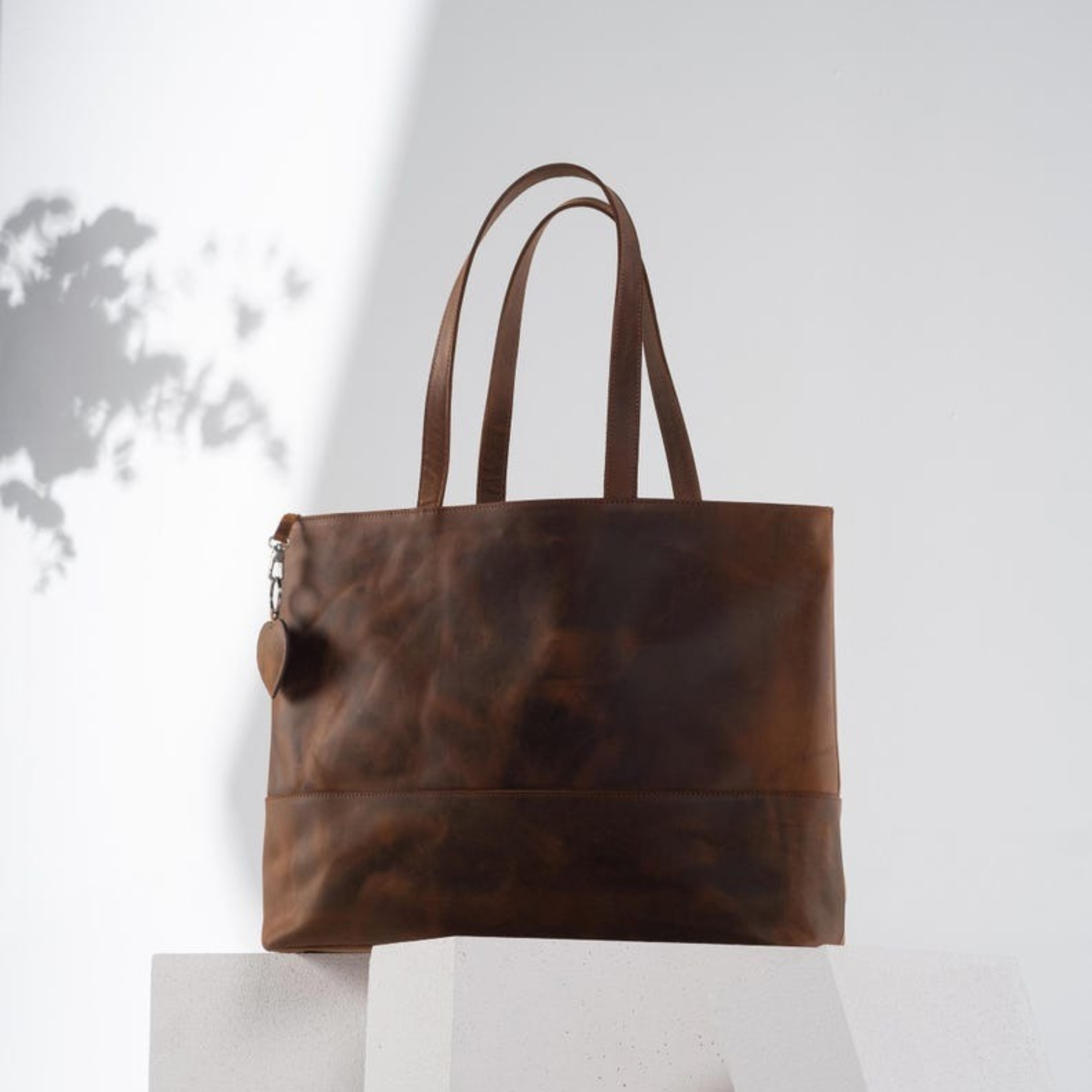 VT LEATHER TOTE FOR WOMEN
