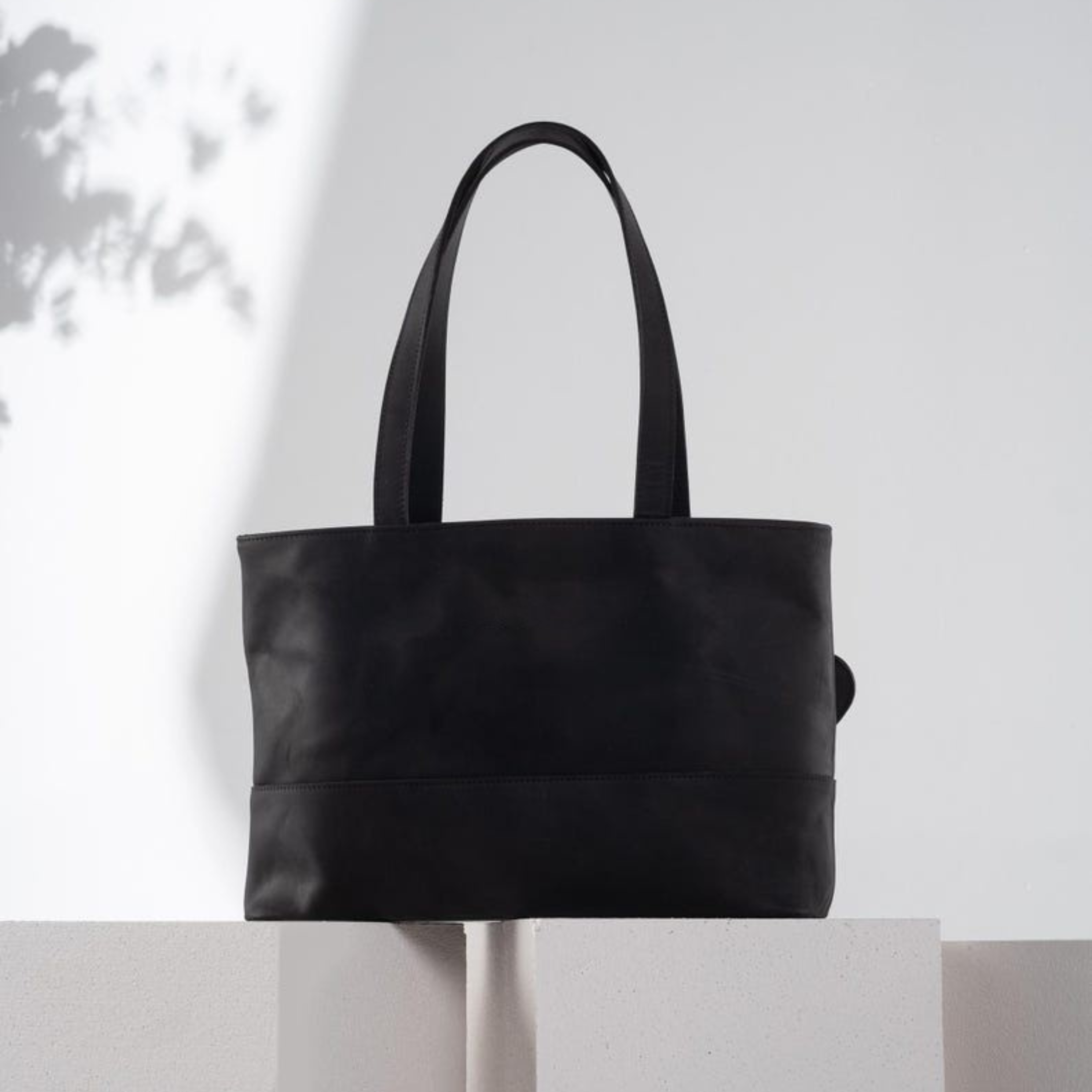 VT LEATHER TOTE FOR WOMEN