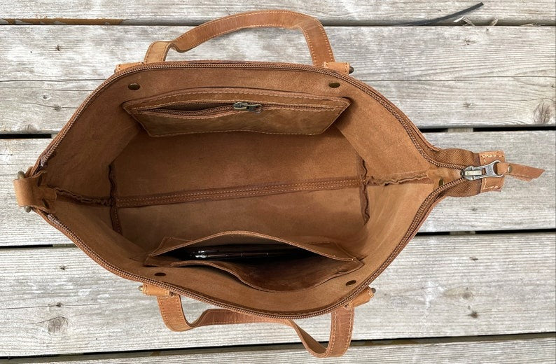 VT LEATHER TOTE FOR WOMEN