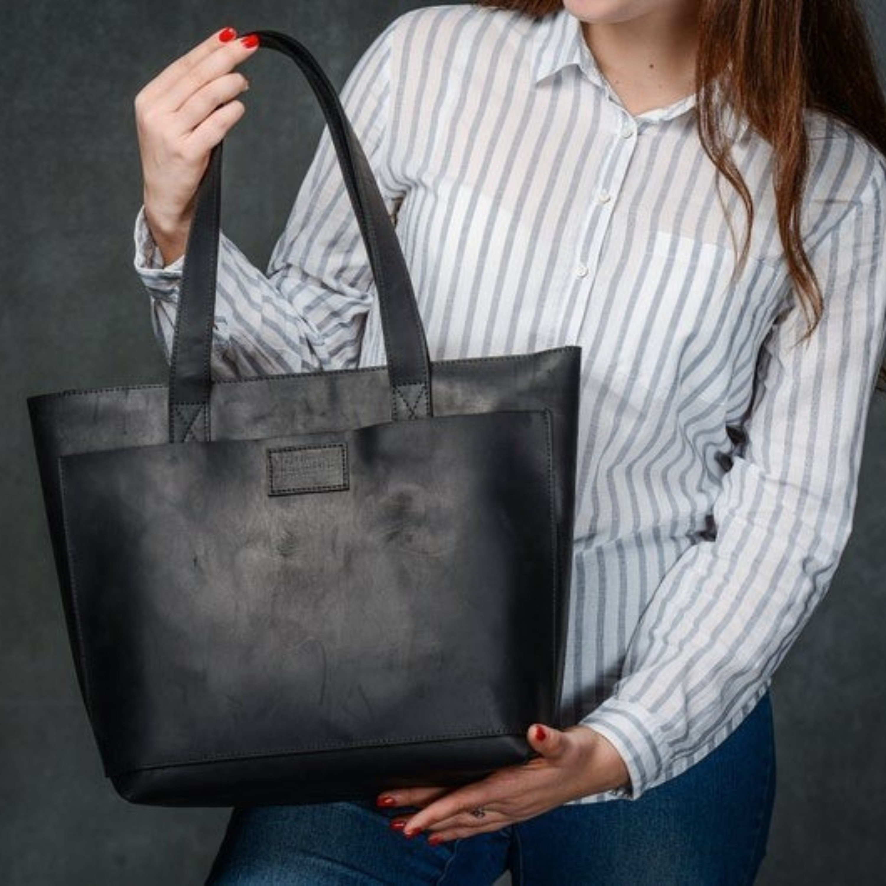 VT LEATHER TOTE FOR WOMEN