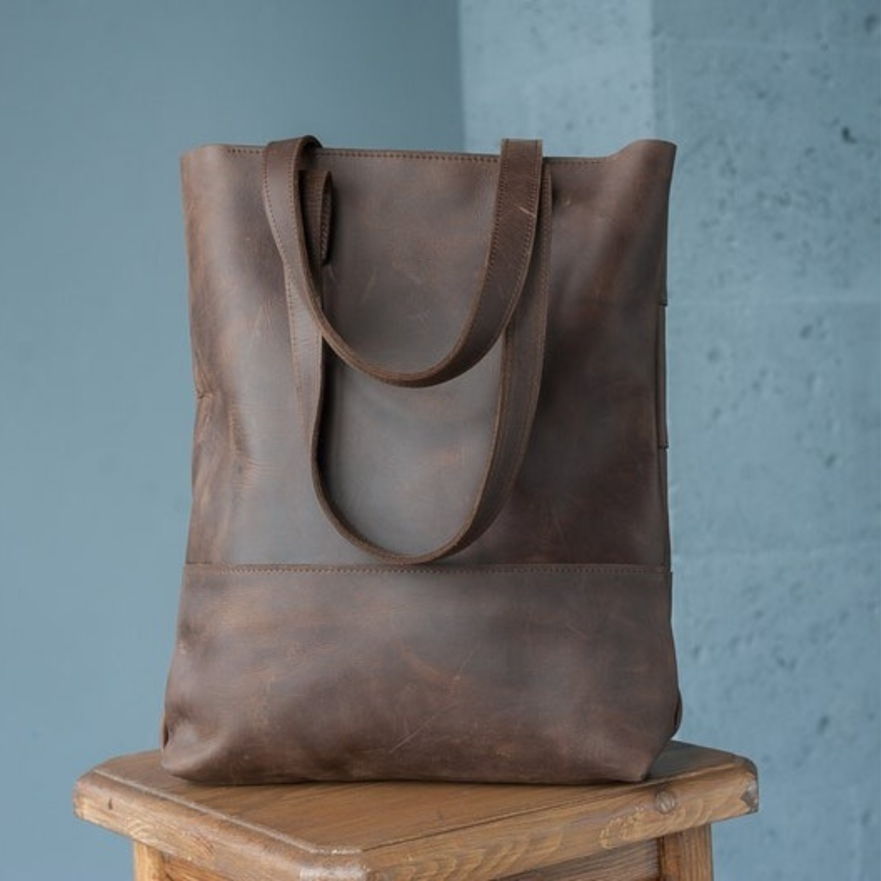 VT LEATHER TOTE FOR WOMEN