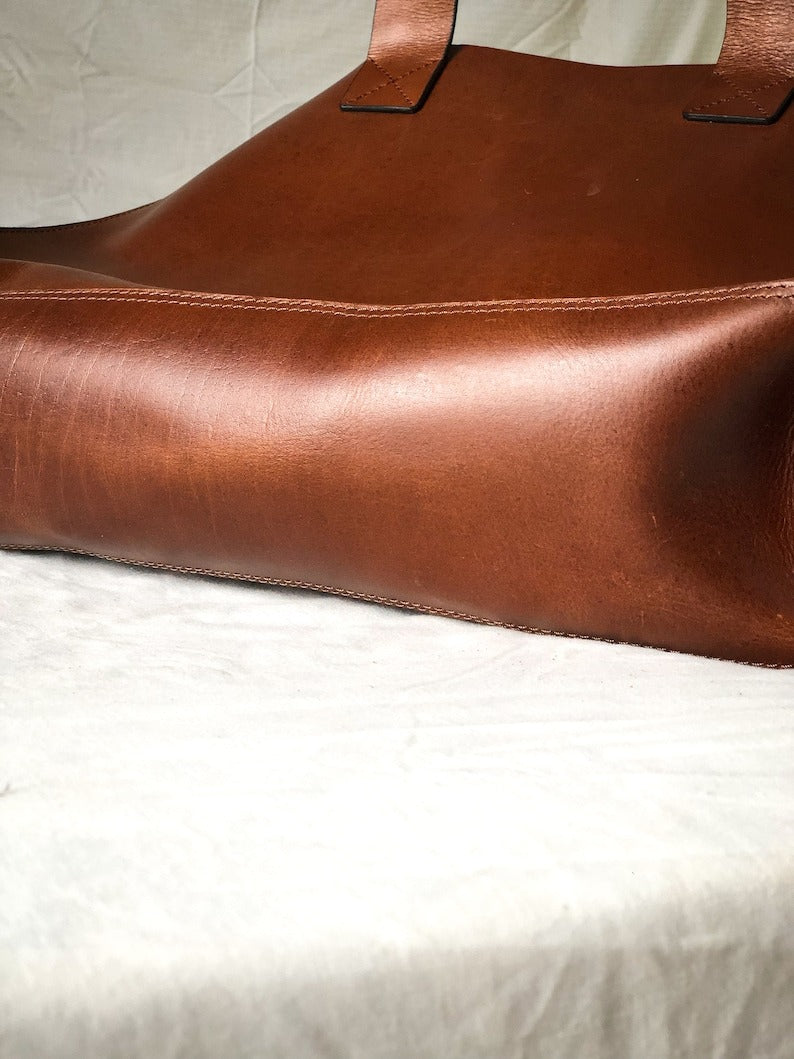 VT LEATHER TOTE FOR WOMEN