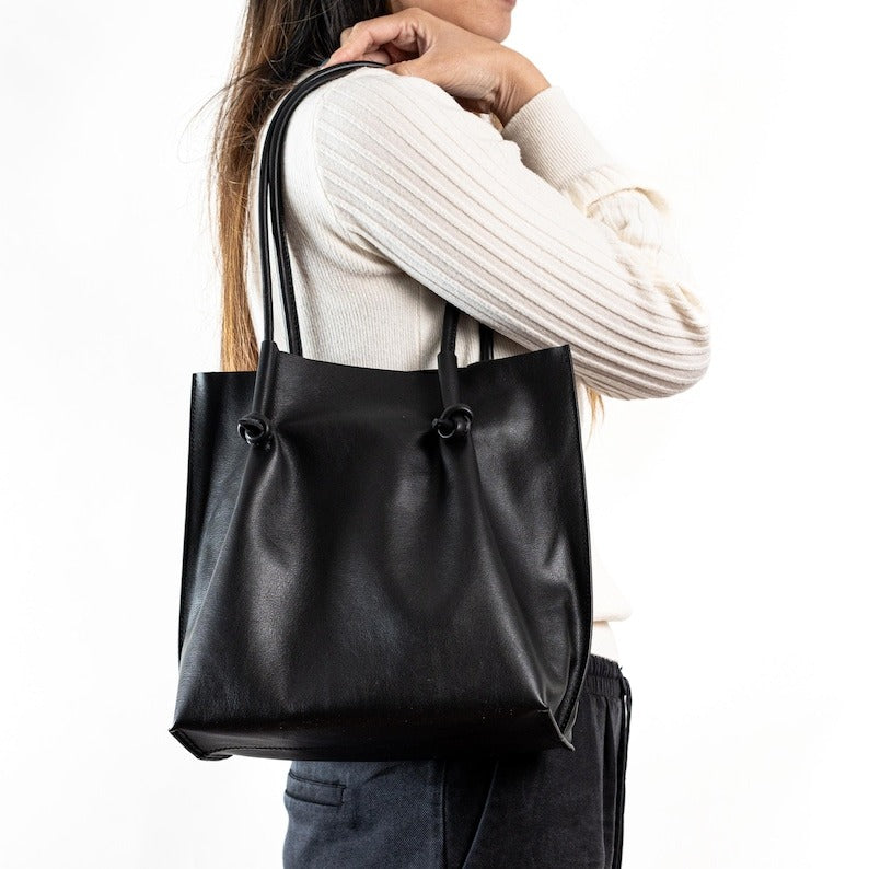 VT LEATHER TOTE FOR WOMEN