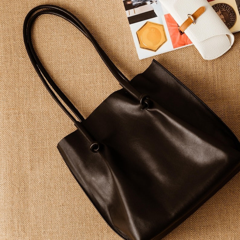 VT LEATHER TOTE FOR WOMEN