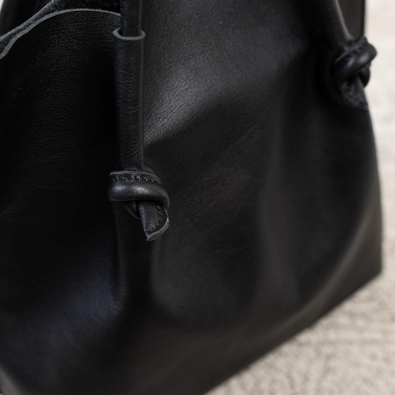 VT LEATHER TOTE FOR WOMEN