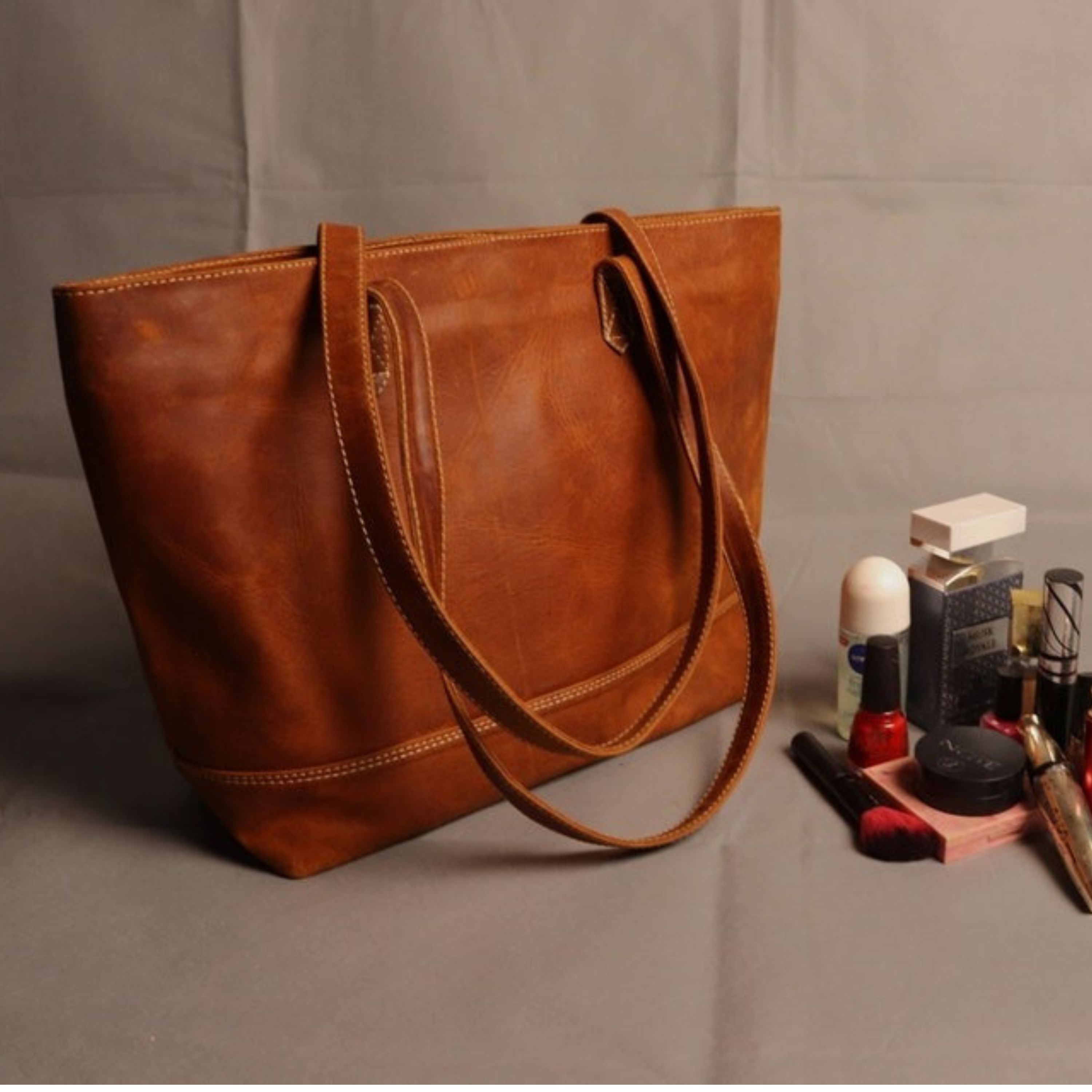 VT LEATHER TOTE FOR WOMEN