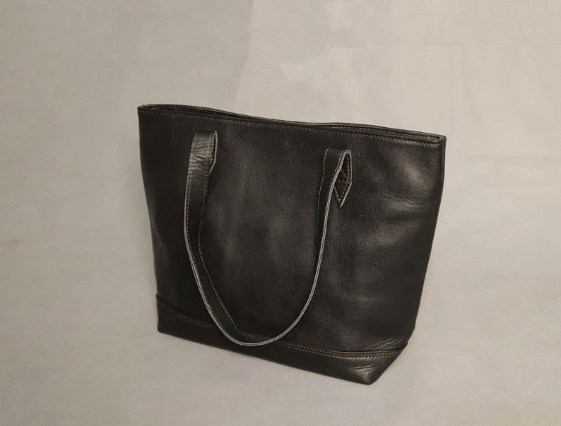 VT LEATHER TOTE FOR WOMEN