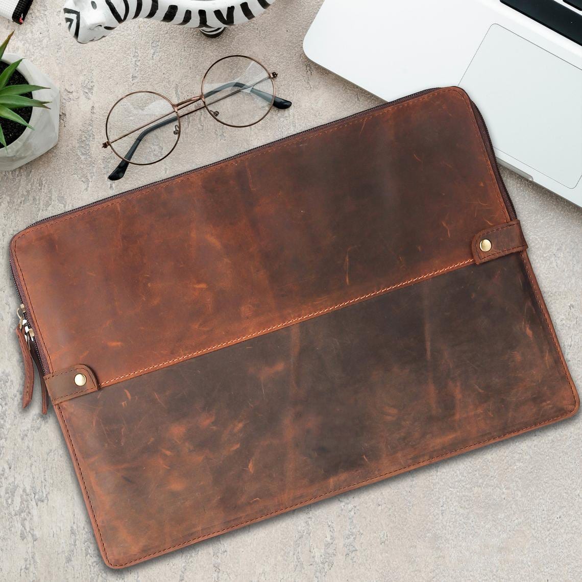 kinnoti 13 Inch Leather Laptop Sleeve