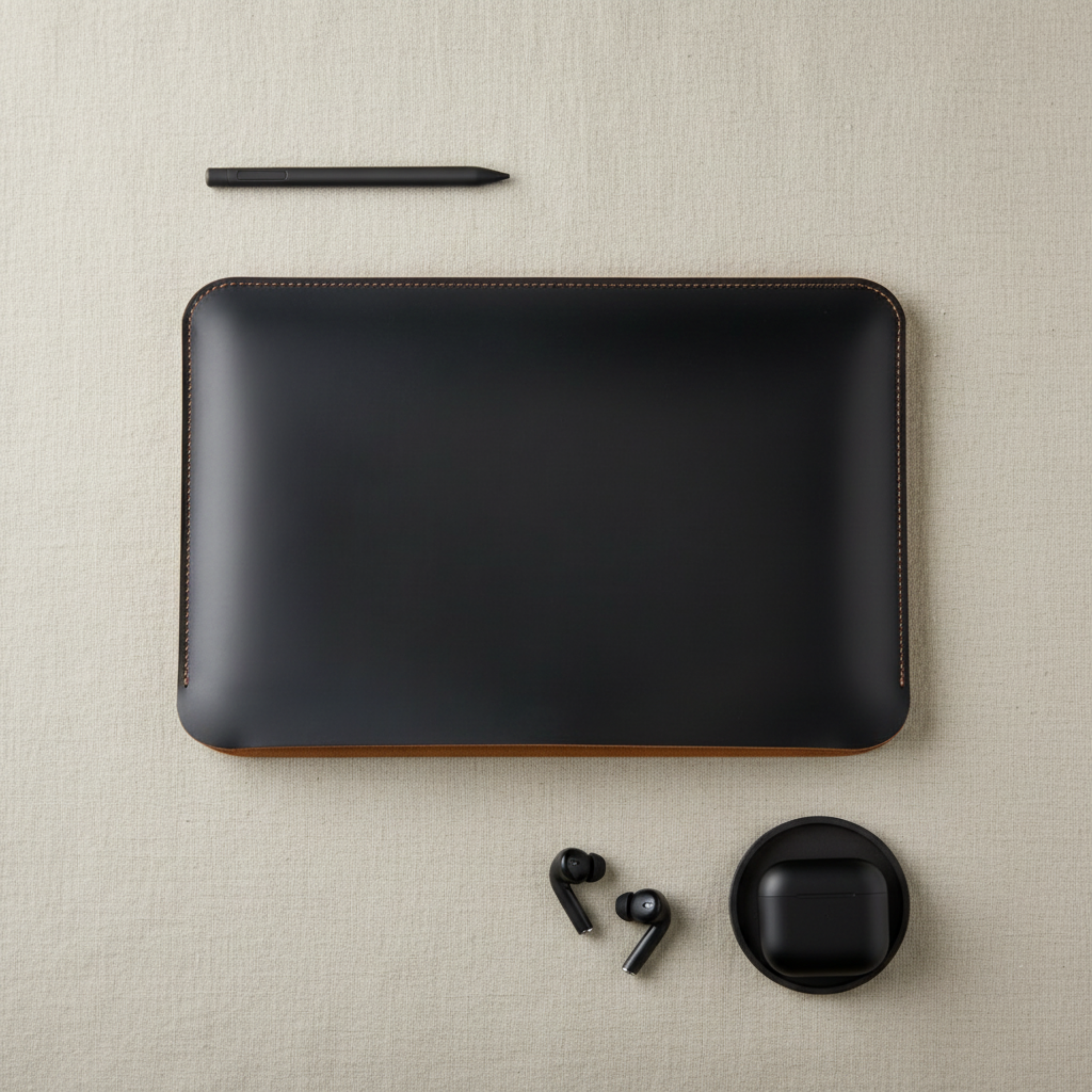 Kinnoti Black Boston Leather Laptop Sleeve