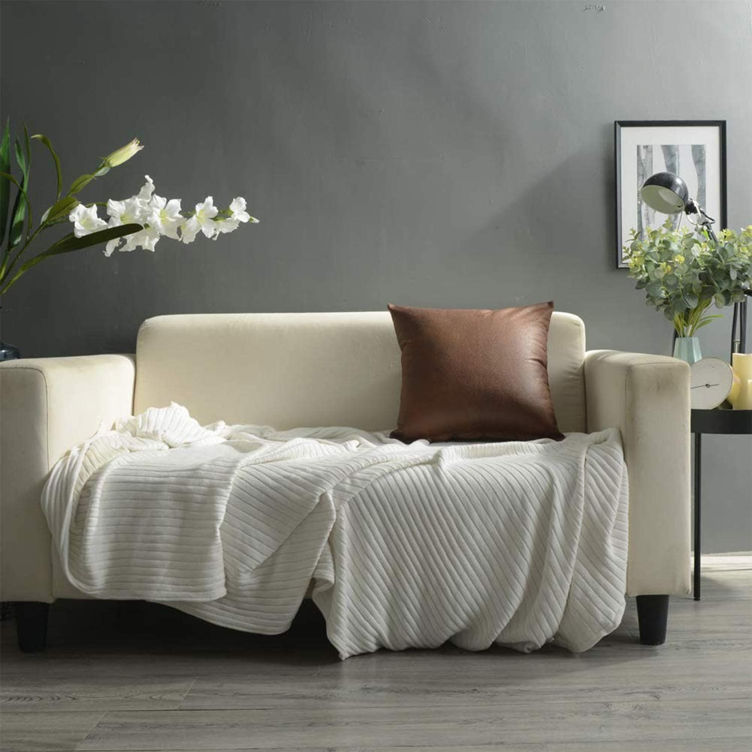 kinnoti Brown cushion cover