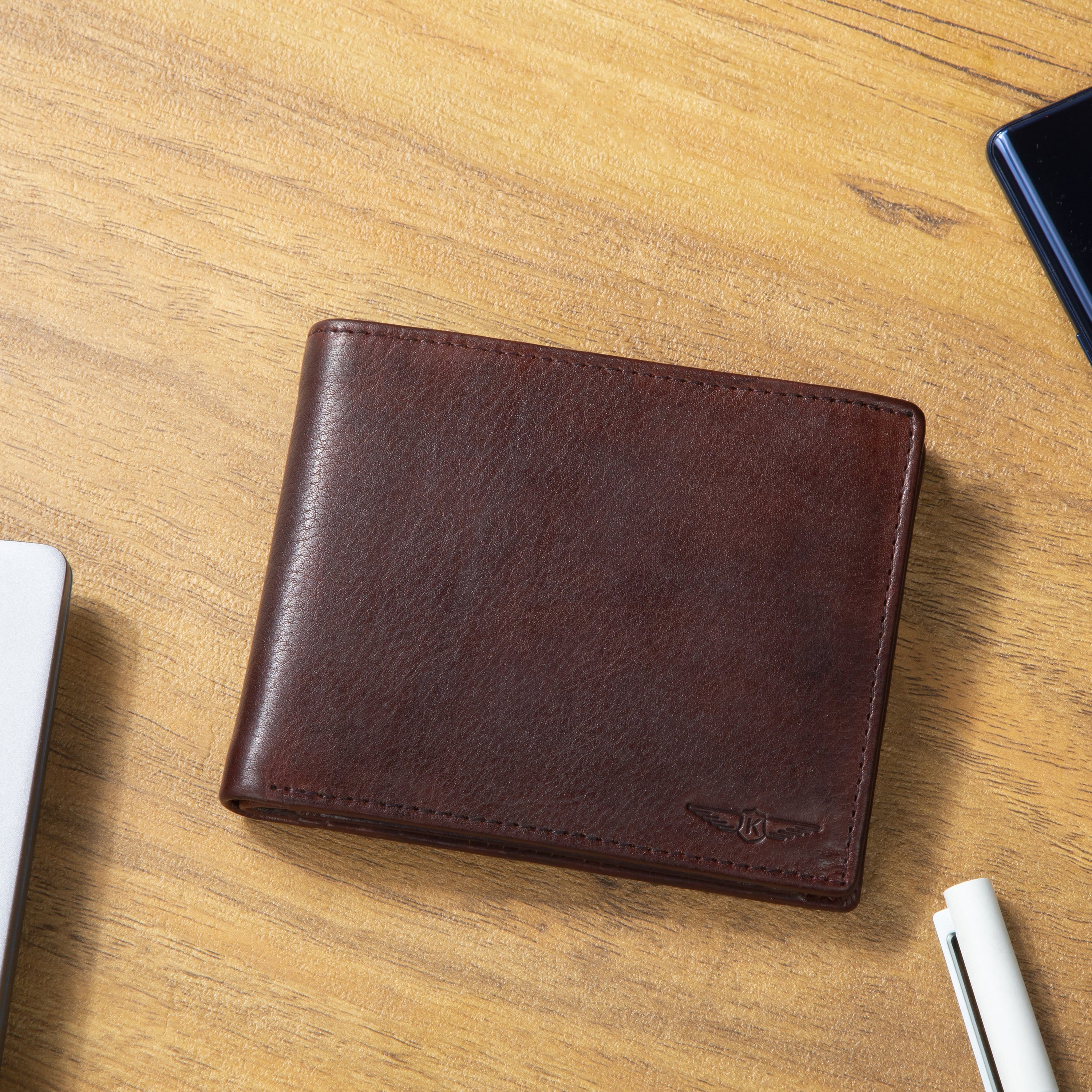 kinnoti Brown Leather Designer Wallet