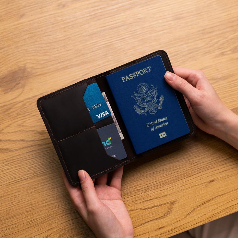 Kinnoti Brown Leather Passport Holder