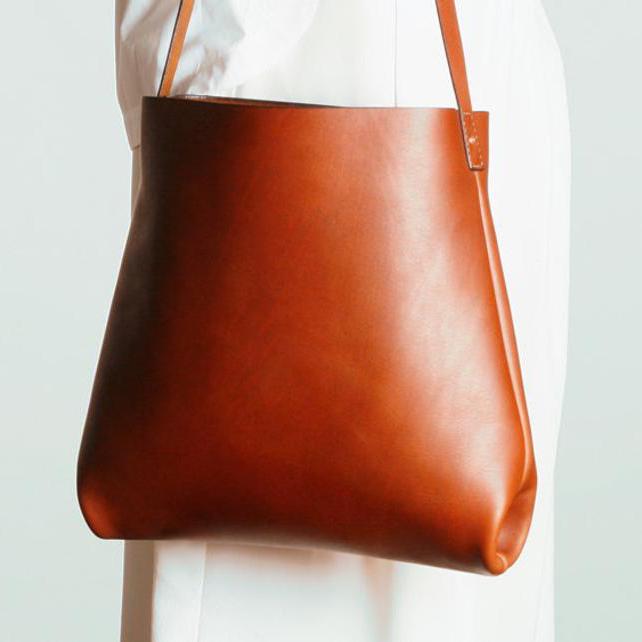 kinnoti Leather Tote Bag Classic Brown Leather Tote Bag