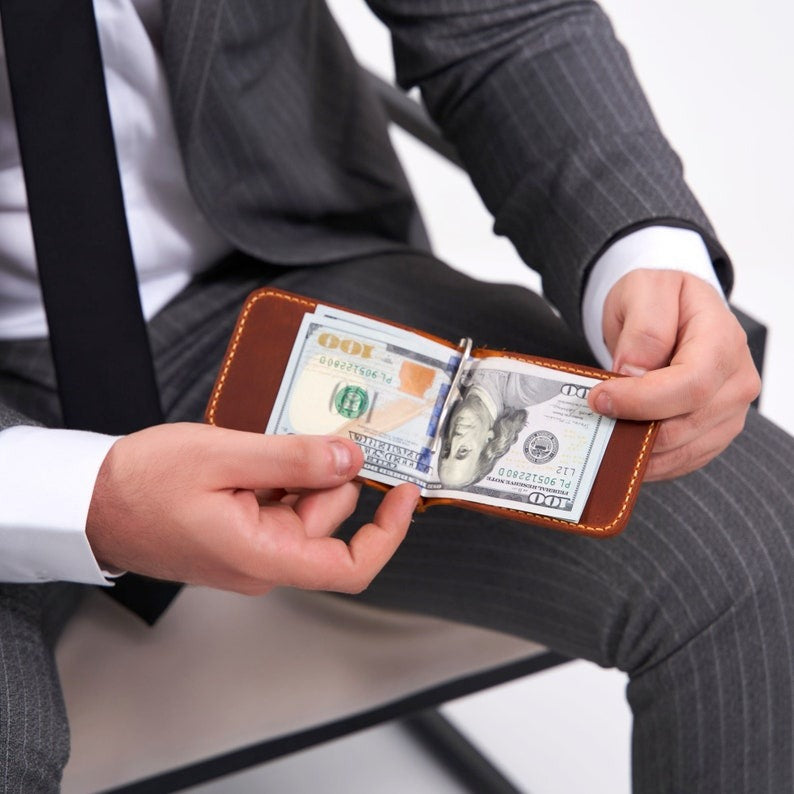 Kinnoti Slim Leather Money Clipper