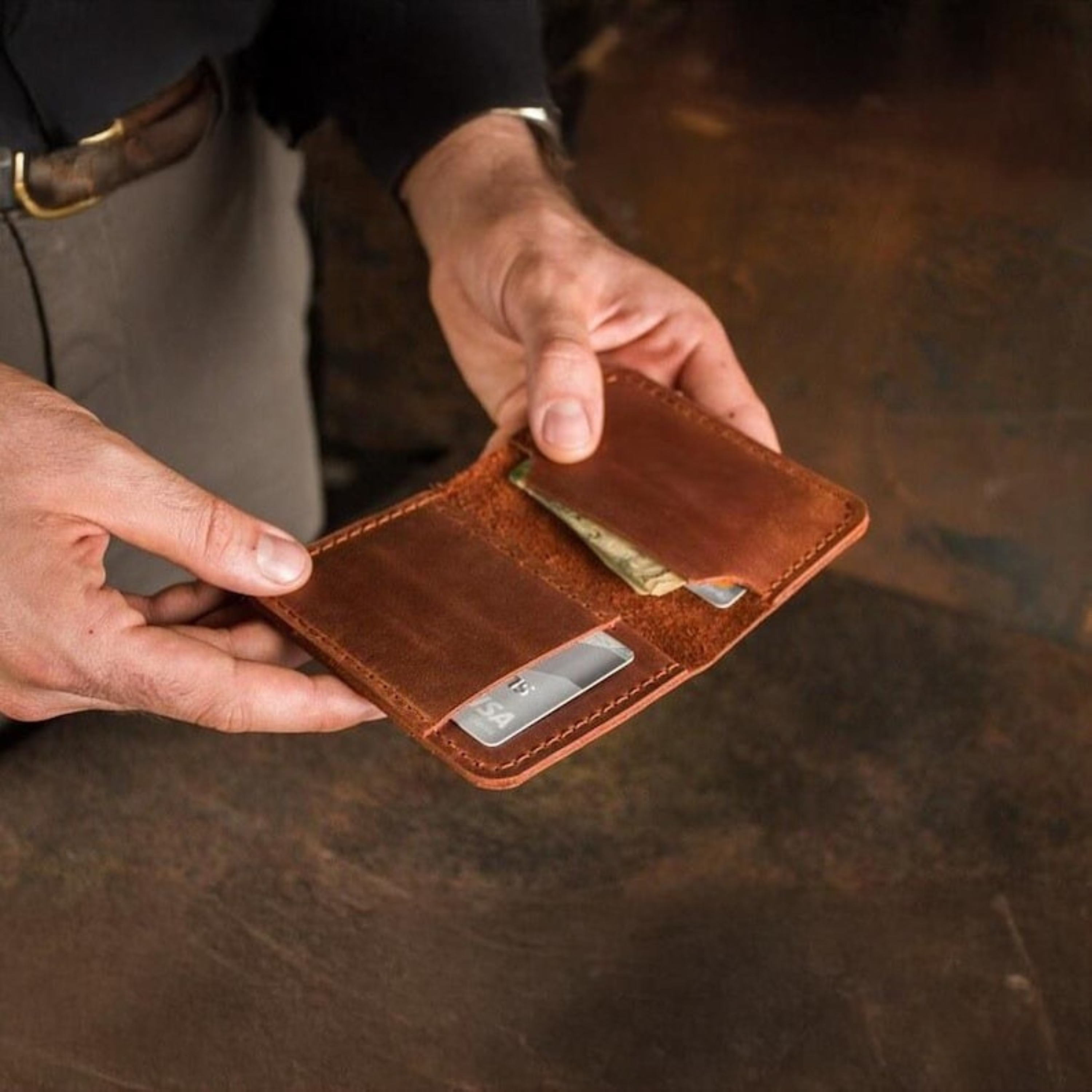 Kinnoti Slim Leather Wallet