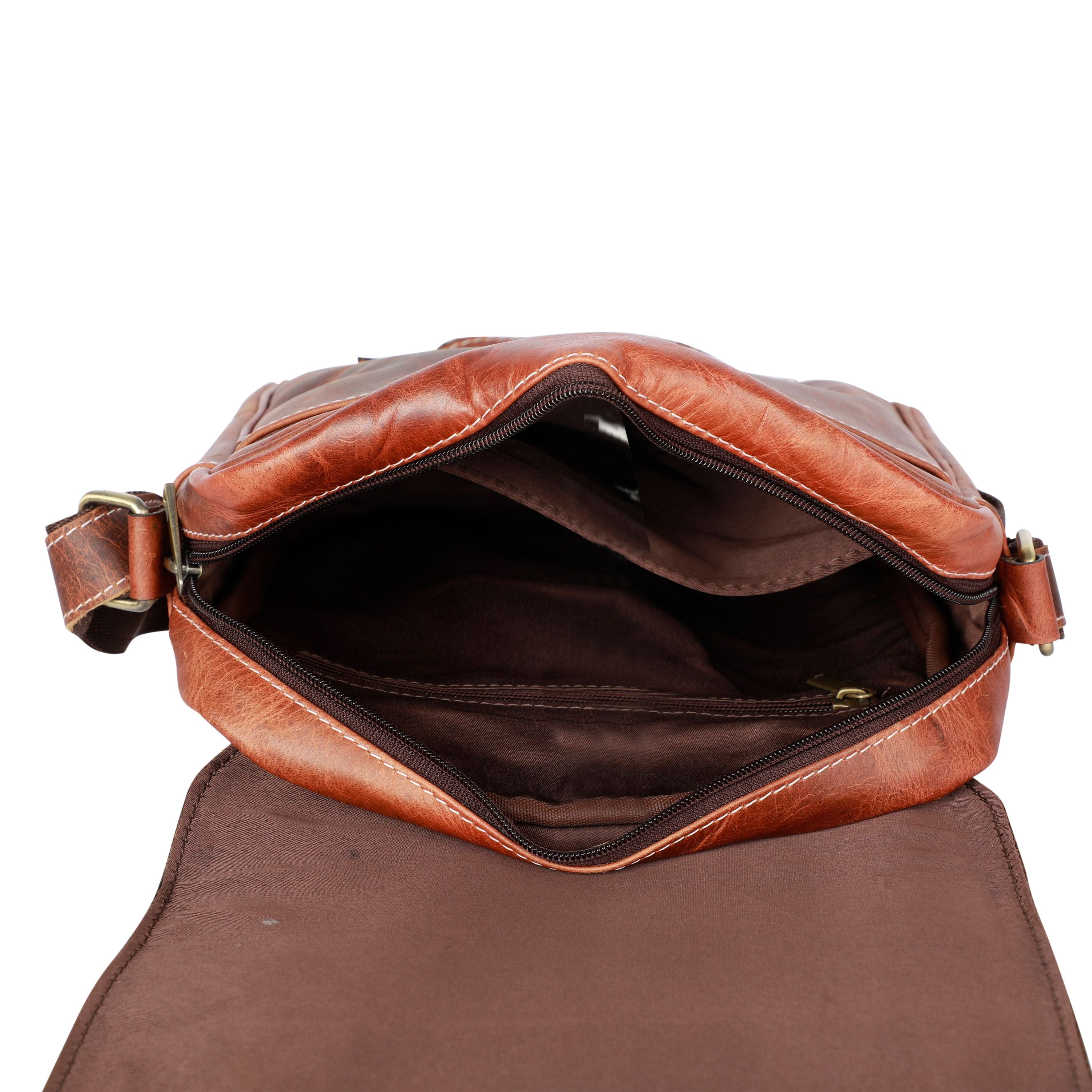 Kinnoti Stanford Genuine Leather Messenger Bag