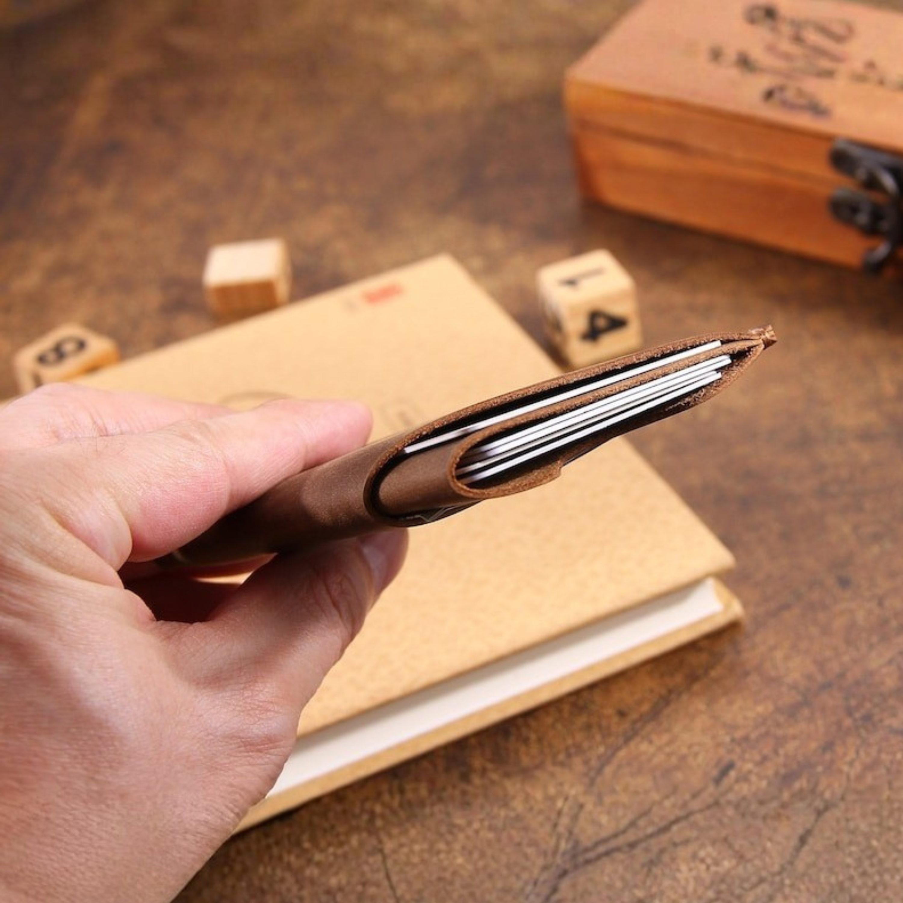 Kinnoti Wallet Leather Slim Wallet