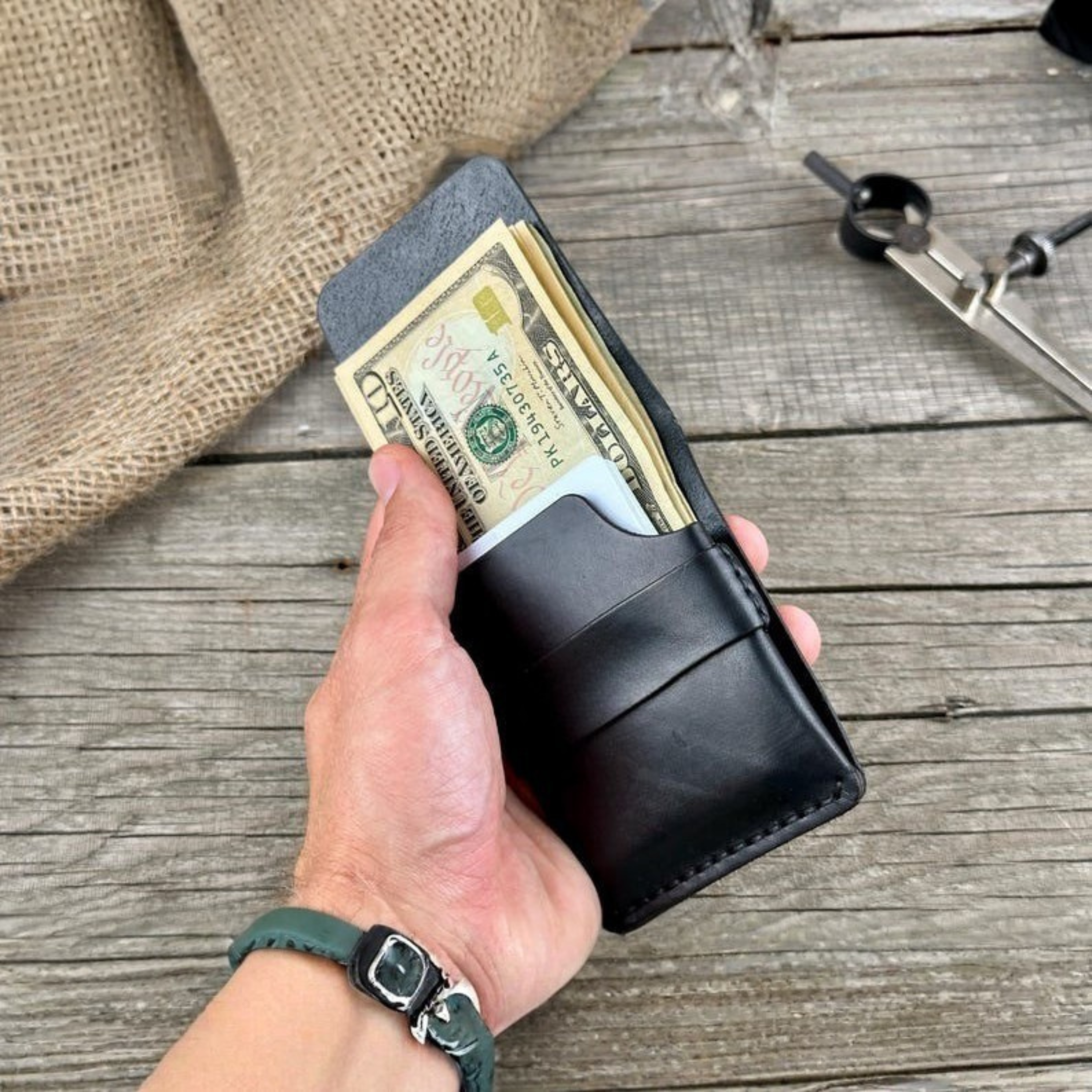 Kinnoti Wallet Slim Leather Wallet - Minimalist Card Holder