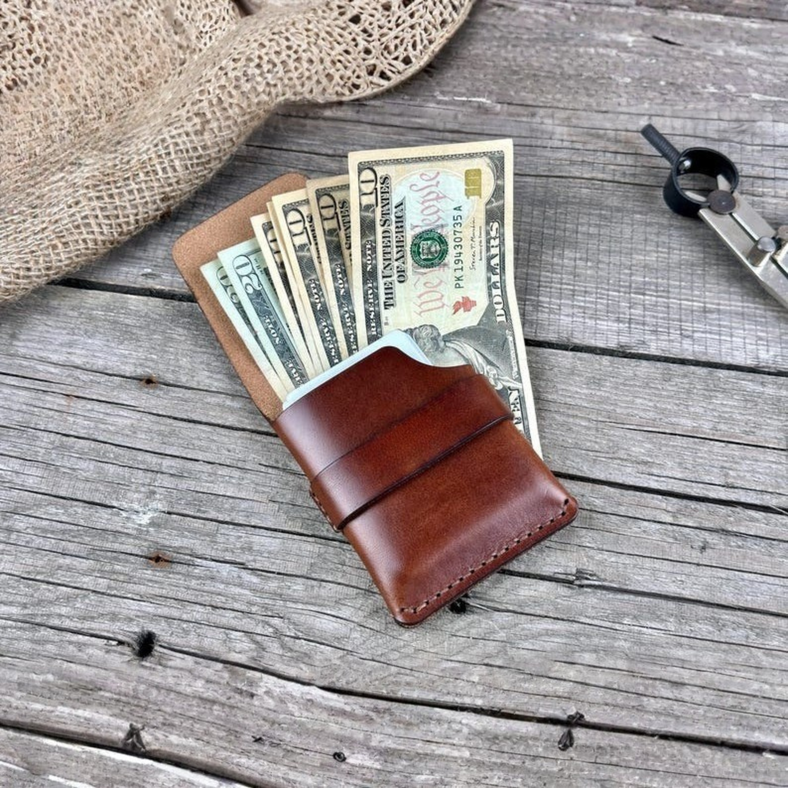 Kinnoti Wallet Slim Leather Wallet - Minimalist Card Holder