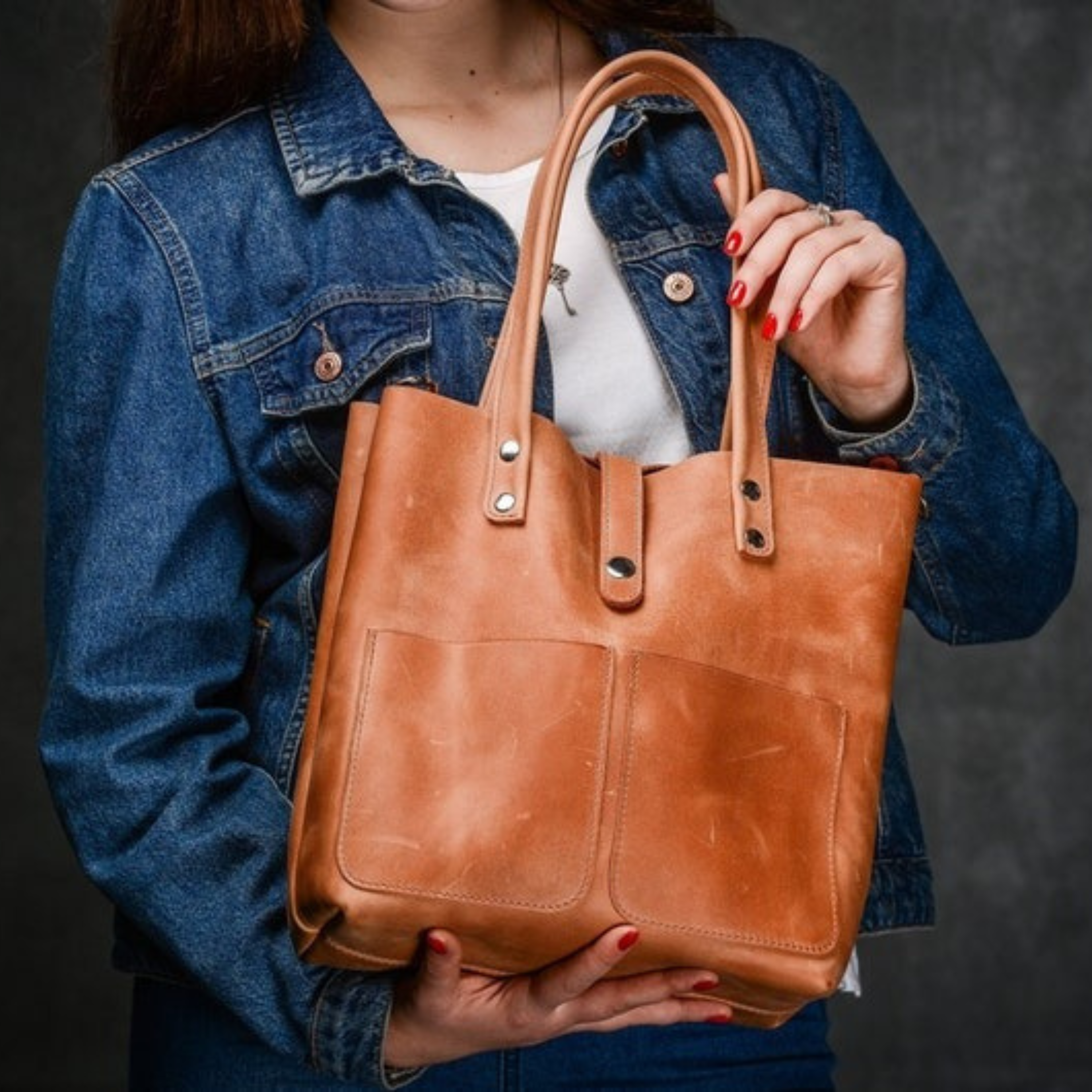 VT LEATHER TOTE FOR WOMEN